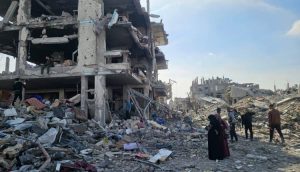 صدمة وذهول النازحين العائدين الى منازلهم في أول يوم من بدء اتفاق غزة