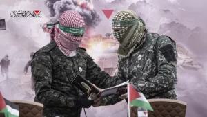 حركة حماس تؤكد مواصلة جهودها لإنجاح المفاوضات بهدف التوصل إلى اتفاق شامل ينهي العدوان، يضمن تدفق المساعدات الإنسانية، ووقفاً دائماً لإطلاق النار في قطاع غزة.